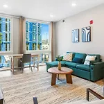 Prime Nolibs, Sleep 4Ppl, Fast Wifi, King Bed, Rooftop Access, Two Smart Tvs