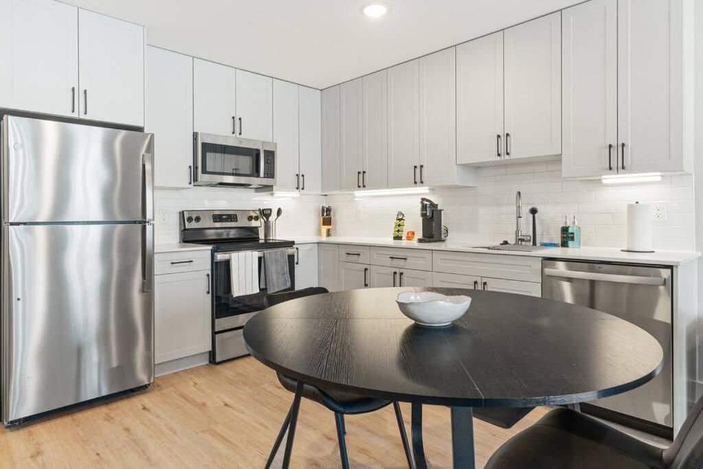 Prime Nolibs, Sleep 4ppl, Fast Wifi, King Bed, Rooftop Access, Two Smart Tvs * Philadelphia