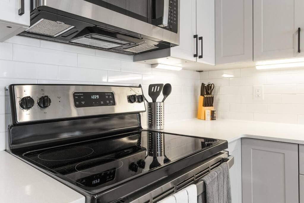 Apartment Prime Nolibs, Sleep 4ppl, Fast Wifi, King Bed, Rooftop Access, Two Smart Tvs